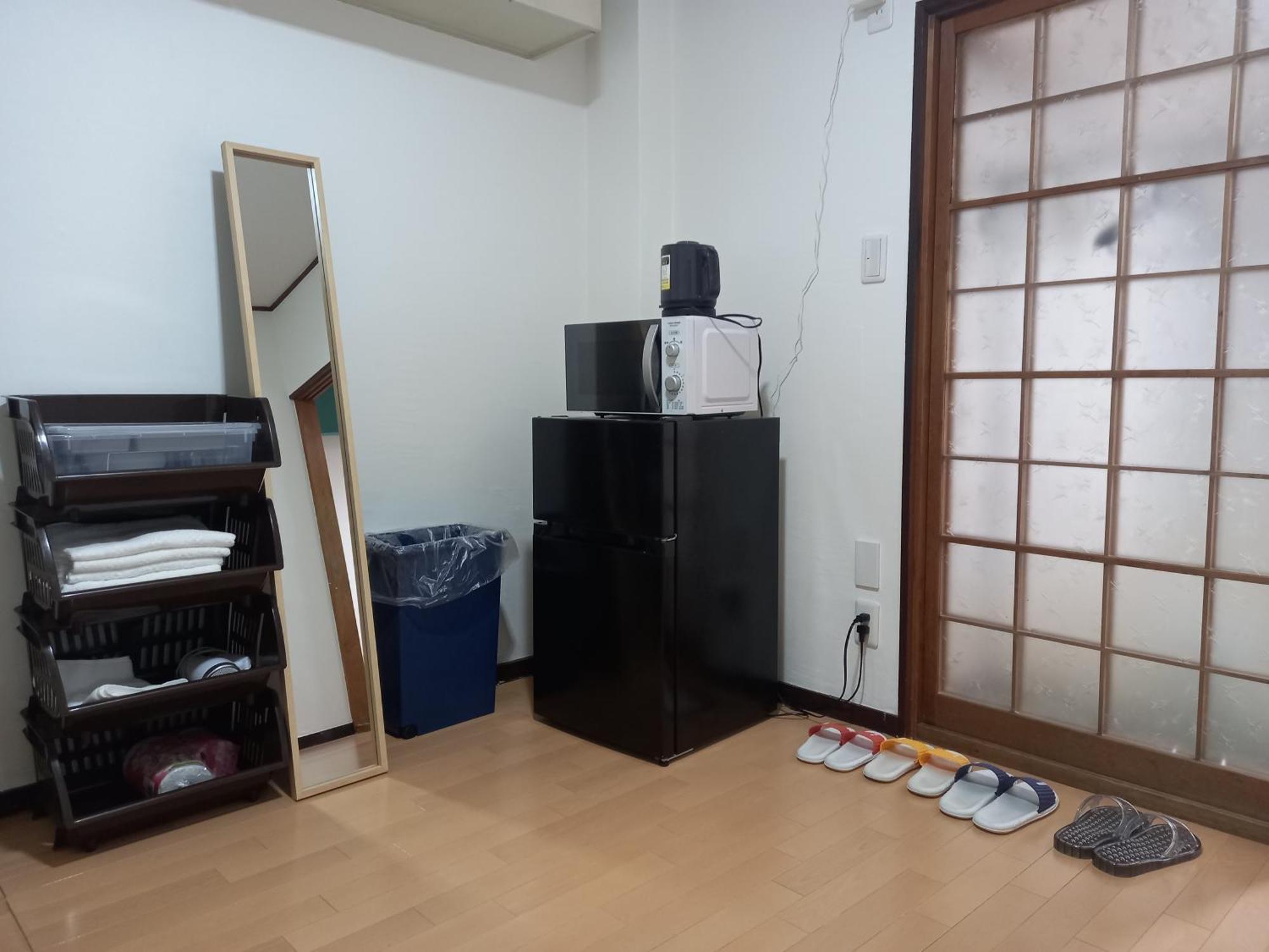 Lucky House Guest House Osaka Bagian luar foto