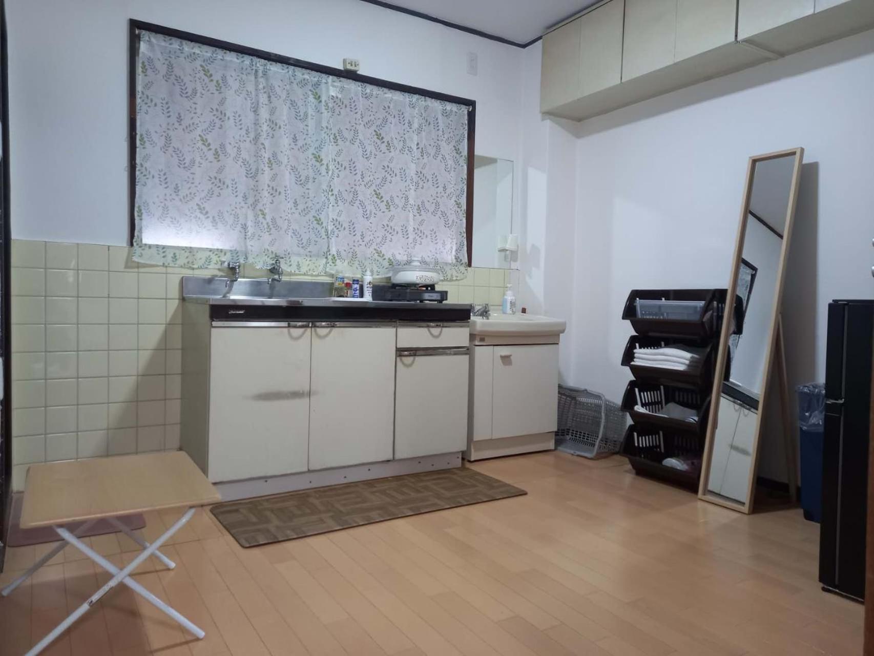 Lucky House Guest House Osaka Bagian luar foto