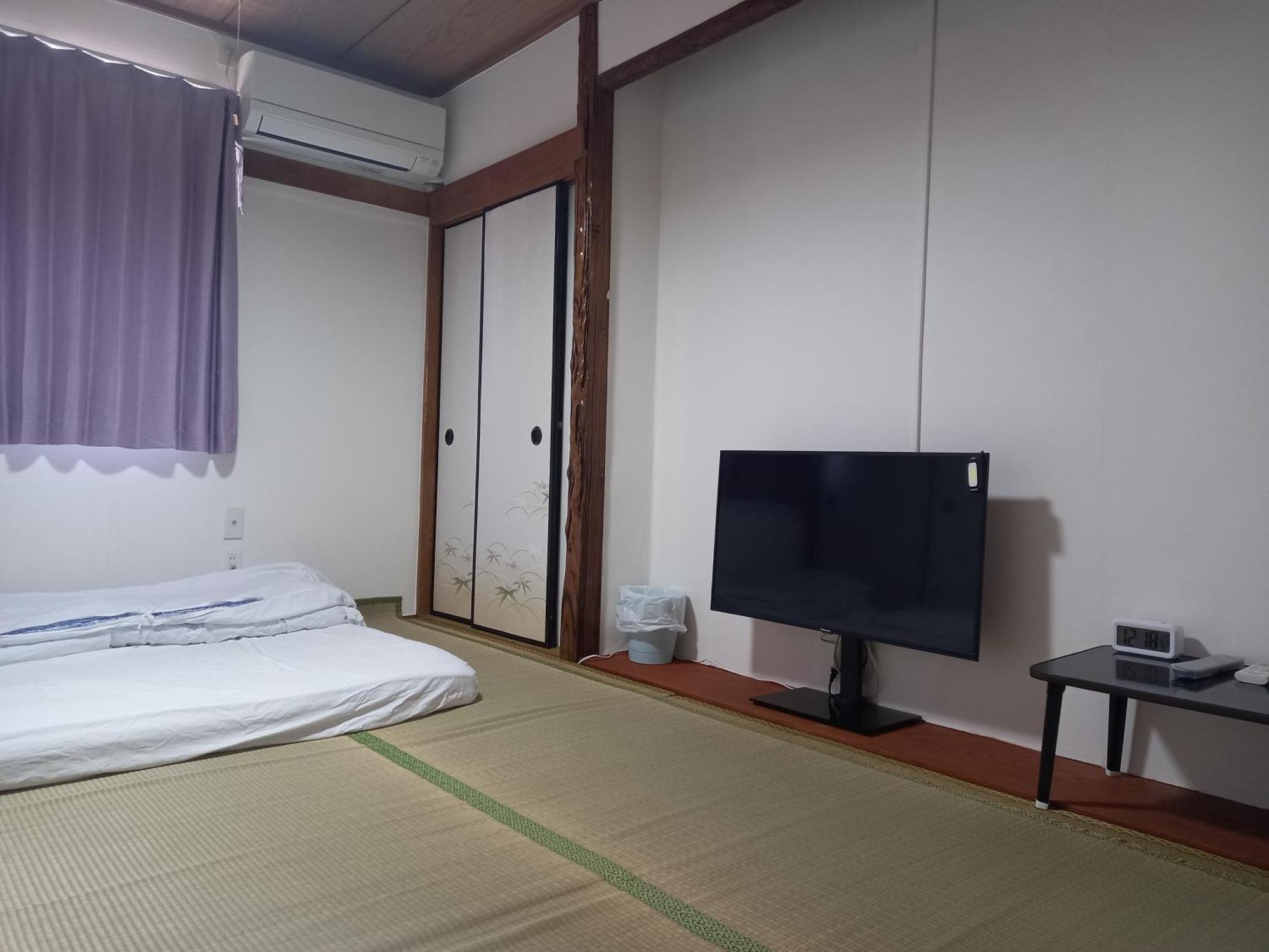 Lucky House Guest House Osaka Bagian luar foto